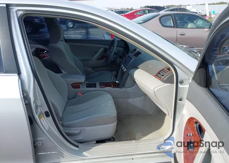 2009 Toyota Camry Le z USA, uszkodzony, nr VIN 4T1BE46K59U356469